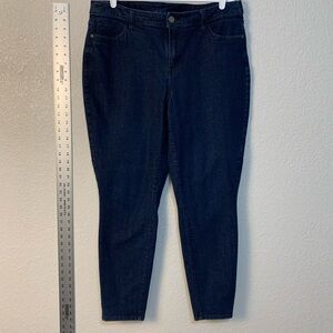 Women's lane Bryant dark wash Blue Jeans like new